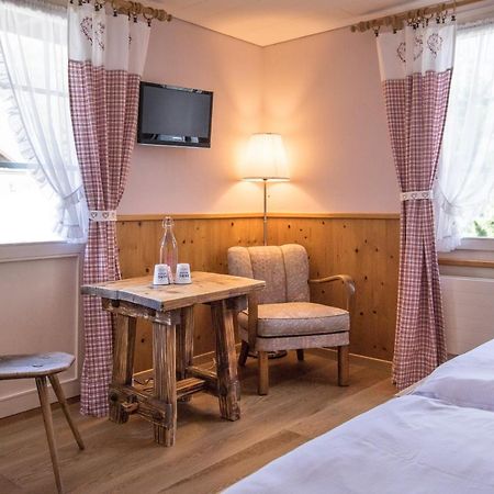 Hotel Bergidyll อันเดอร์แมท ภายนอก รูปภาพ
